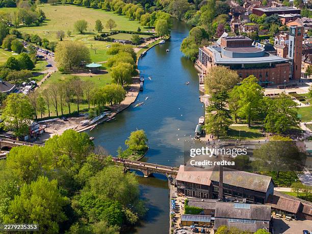 aerial view of river avon and royal shakespeare theatre in stratford-upon-avon, warwickshire, england - stratford upon avon stock pictures, royalty-free photos & images