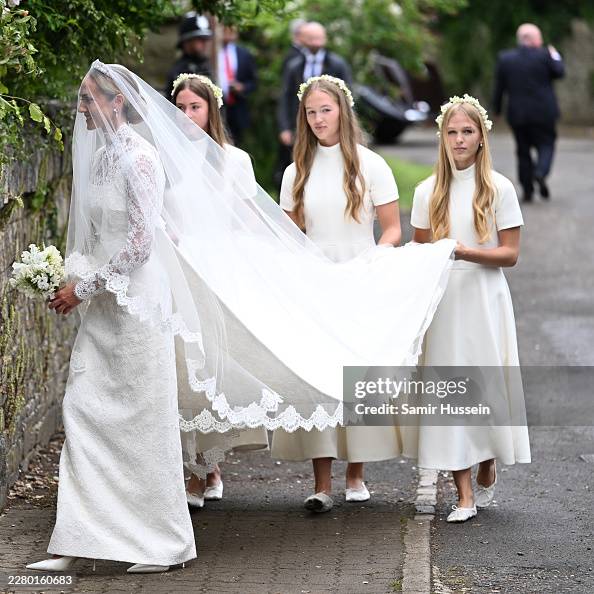 Peter Phillips Marries Harriet Sperling In Gloucestershire Peter Phillips Marries Harriet Sperling In Gloucestershire