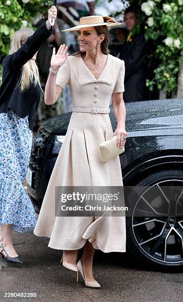 Peter Phillips Marries Harriet Sperling In Gloucestershire Peter Phillips Marries Harriet Sperling In Gloucestershire