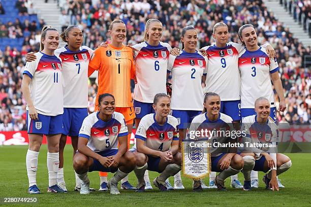 Players of England pose for a team photograph prior to the FIFA Women's World Cup 2027 Qualifier match between England and Ukraine at Hill Dickinson...