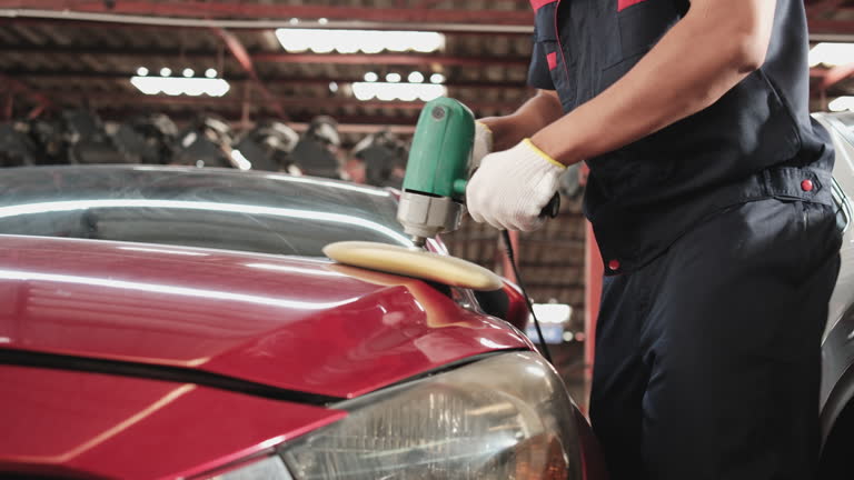 https://media.gettyimages.com/id/2281655250/video/male-technician-polishing-and-coating-shiny-work-at-automobile-garage.jpg?b=1&s=640x640&k=20&c=8mpQhGwX6ottq3m3KDDBxJDydw_jNKXq2PD7gSV_jjU=