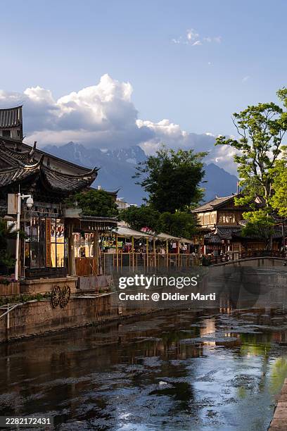 lijiang old town in yunnan in china - yunnan province stock pictures, royalty-free photos & images