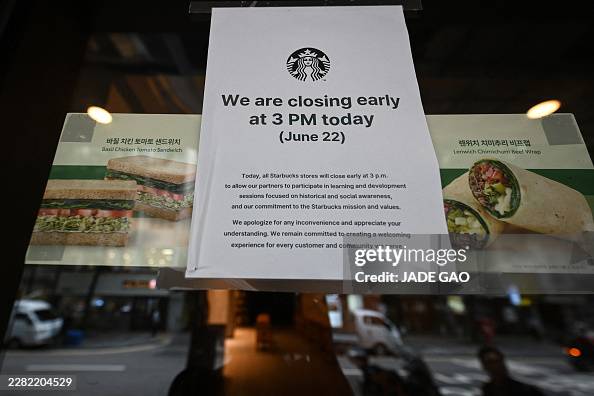 SKOREA-SOCIAL-DEMOCRACY-RETAIL SKOREA-SOCIAL-DEMOCRACY-RETAIL