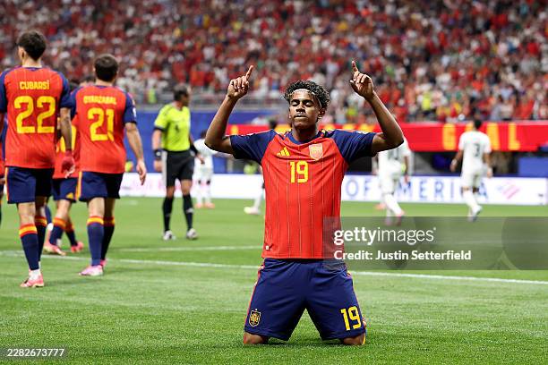 Lamine Yamal of Spain celebrates with teammate Rodri after scoring his team's first goal during the FIFA World Cup 2026 Group H match between Spain...