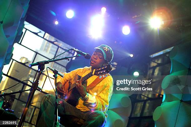 Imagedirect 172 Mtv Unplugged Live Stock Photos, High-Res Pictures, and Images ...