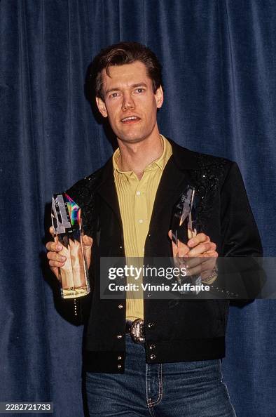 Inaugural Billboard Music Awards Inaugural Billboard Music Awards