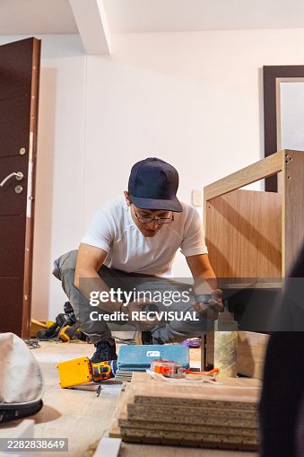 Cabinetmaker Selecting Tools for Custom Kitchen Installation Cabinetmaker Selecting Tools for Custom Kitchen Installation