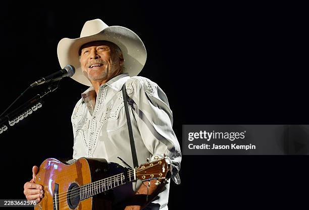 8,627 Alan Jackson Photos and High-Res Pictures - Getty Images