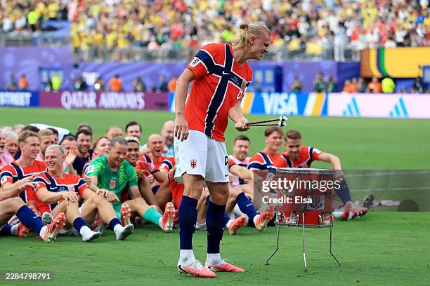 Erling Haaland of Norway leads teammates in the Viking Row to celebrate the 2-1 victory during the FIFA World Cup 2026 Round of 16 match between...