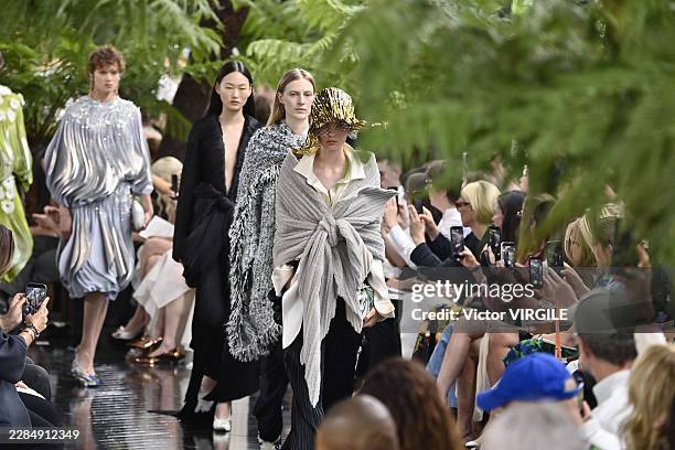Julia Nobis walks the runway during the Christian Dior Haute Couture Fall/Winter 2026-2027 fashion show as part of Paris Fashion Week on July 06,...