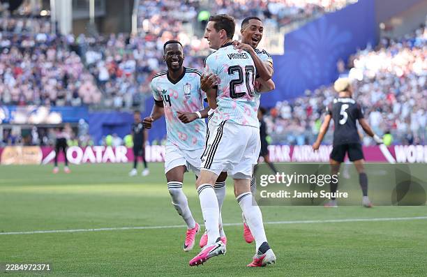 Hans Vanaken of Belgium celebrates with teammates after scoring his team's third goal during the FIFA World Cup 2026 Round of 16 match between USA...