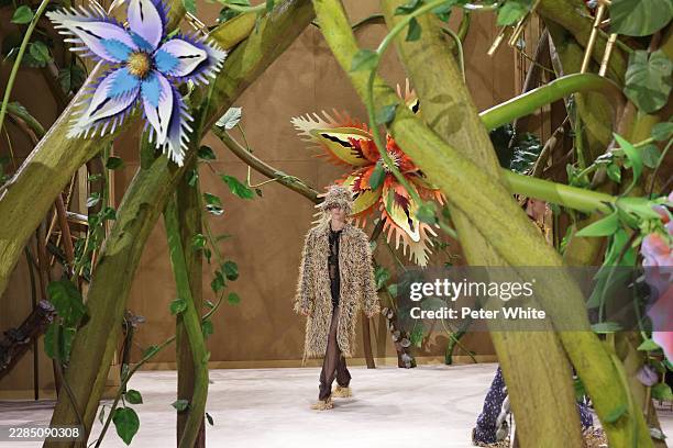 Model walks the runway during the Chanel Haute Couture Fall/Winter 2026/2027 show as part of Paris Fashion Week on July 07, 2026 in Paris, France.