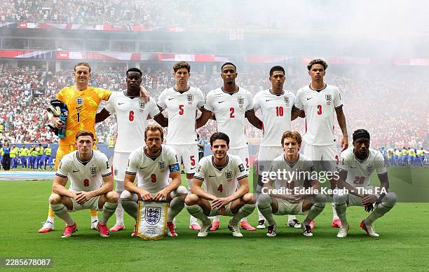 Players of England pose for a team photo before the FIFA World Cup 2026 Quarter Final match between Norway and England at Miami Stadium on July 11,...