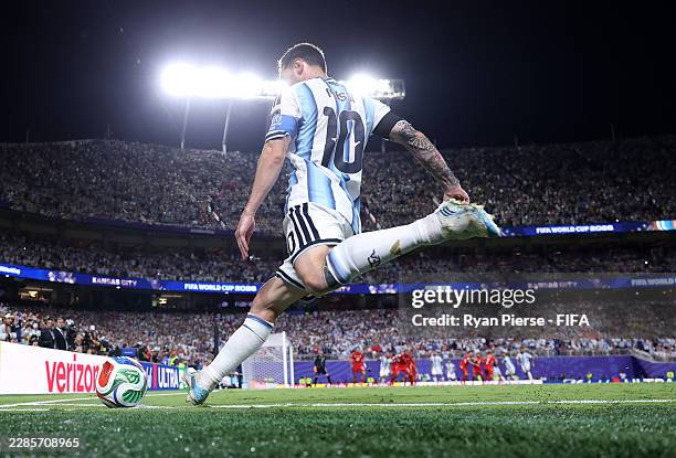 Lionel Messi of Argentina takes a corner kick during the FIFA World Cup 2026 Quarter Final match between Argentina and Switzerland at Kansas City...