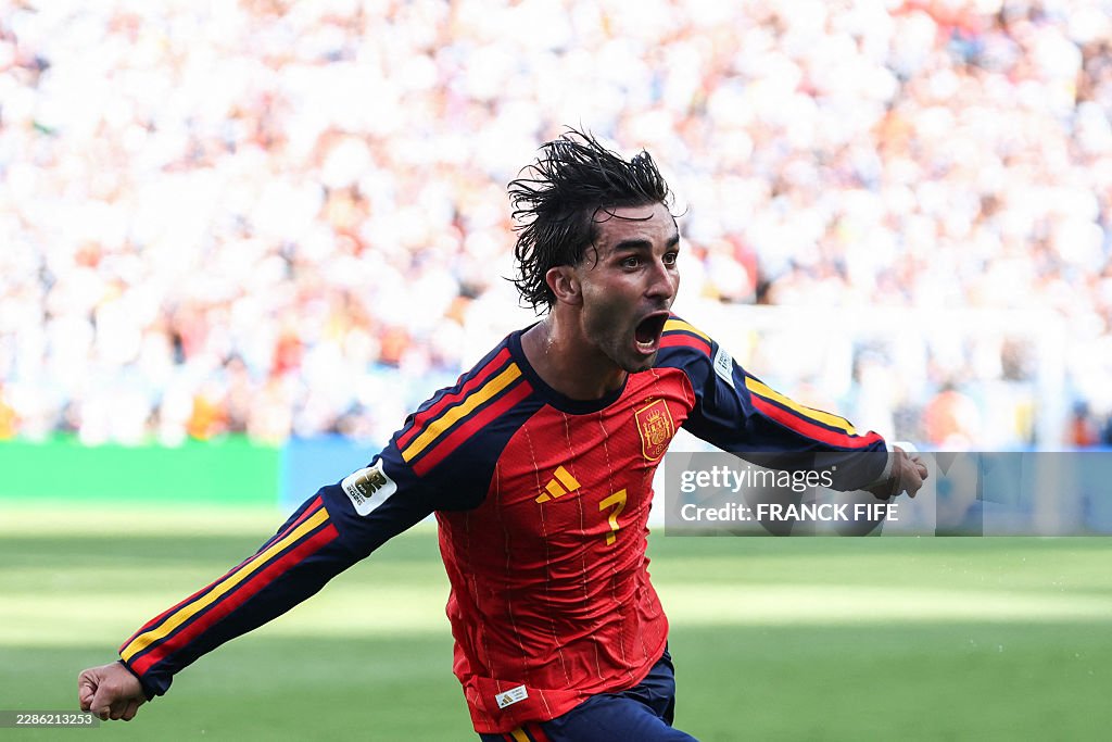 TOPSHOT-FBL-WC-2026-MATCH104-ESP-ARG-FINAL