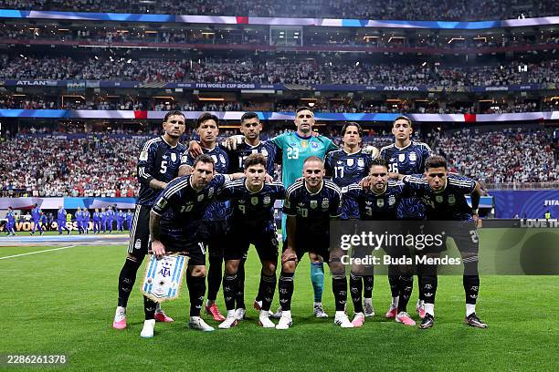 Argentina players pose for a team photograph before the FIFA World Cup 2026 Semi Final match between England and Argentina at Atlanta Stadium on July...