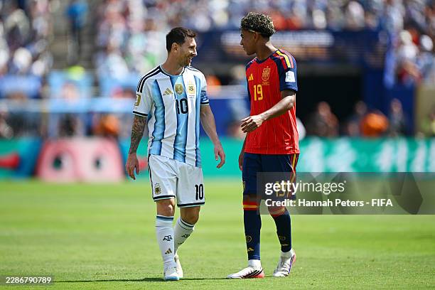 Lionel Messi of Argentina interacts with Lamine Yamal of Spain during the FIFA World Cup 2026 Final match between Spain and Argentina at New York New...