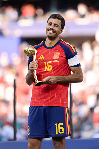 Rodri Hernandez of Spain celebrates after receiving the FIFA Golden Ball Award following Spain's victory over Argentina in the FIFA World Cup 2026...