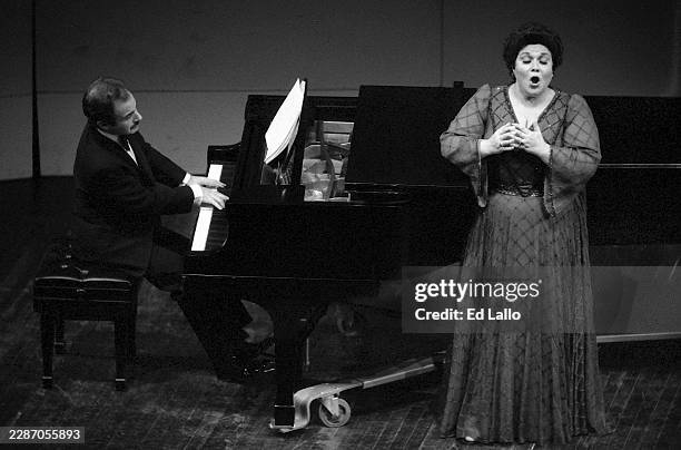 Opera Singer Marilyn Horne, with her pianist Martin Katz, performing the at the University of Texas Center for Performing Arts Recital Hall on the...