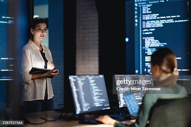 collaboration drives software agility, enabling engineers and testers to swiftly navigate change and deliver user-focused solutions. - devops stock pictures, royalty-free photos & images
