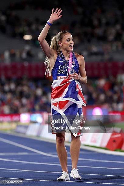 Silver medalist Keely Hodgkinson of Team Great Britain acknowledges the crowd after the Women's 800 Metres Final during day five of the 27th European...