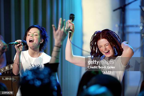 Russian pop singers TATU perform on MTV's TRL March 3, 2003 at the MTV studios in New York City.