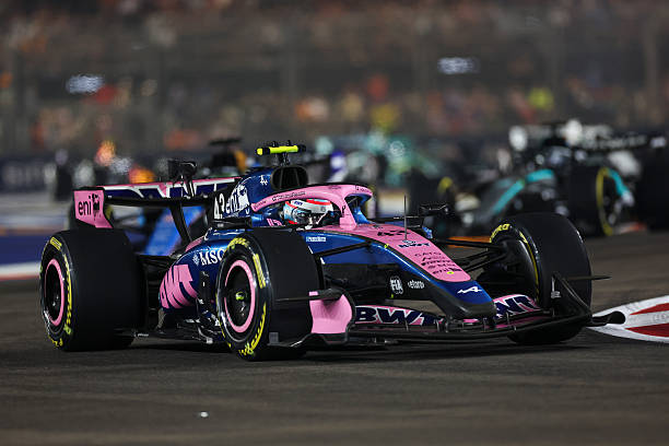 Franco Colapinto of Argentina driving the Alpine F1 A526 Mercedes on track during the F1 Grand Prix of Singapore at Marina Bay Street Circuit on...