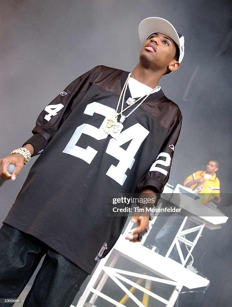 Fabolous Rapper 2002 Fabolous performing part of his