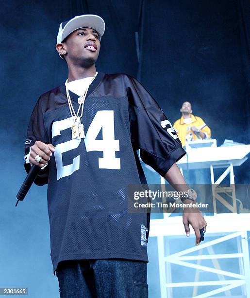 Fabolous Rapper 2002 12 Fabolous 2002 Street Dreams Stock Photos, High-Res Pictures, and ...