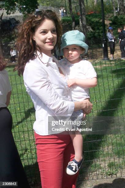 Kimberly Williams with child at the 8th Annual Elizabeth Glaser Pediatric AIDS foundation's 'Kids for Kids' celebrity carnival at Wollman Rink in...