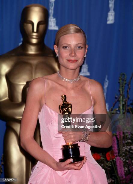 Gwyneth Paltrow, Winner Best Actress for "Shakespeare in Love" Photo: Evan Agostini/Getty Images