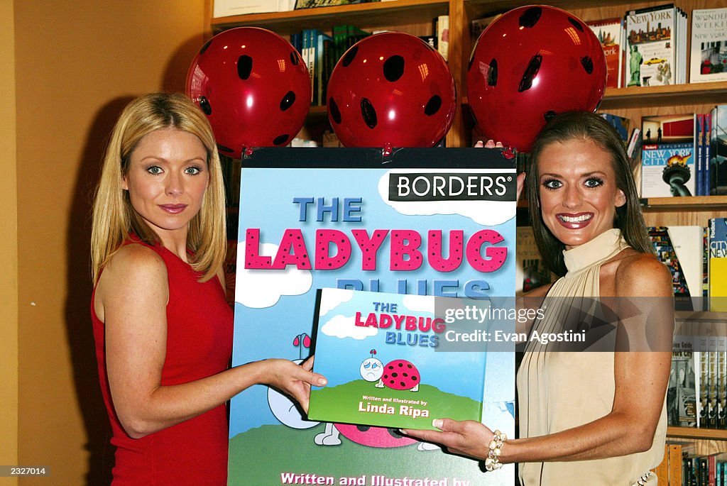 Linda's Ripa Kelly Ripa joins her sister at a booksigning for Linda Ripa's... News ...