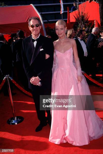 Gwyneth Paltrow in Ralph Lauren with father Bruce Paltrow Photo: Evan Agostini/ImageDirect