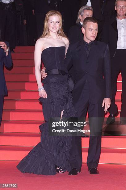 Nicole Kidman and Ewan McGregor leaves the Palaia du Festival after the premiere of "Moulin Rouge" at the 54th Cannes Film Festival in Cannes, France...