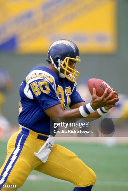 Wide receiver Kellen Winslow of the San Diego Chargers catches the ball during a game at Jack Murphy Stadium during the 1984 NFL season in San Diego,...