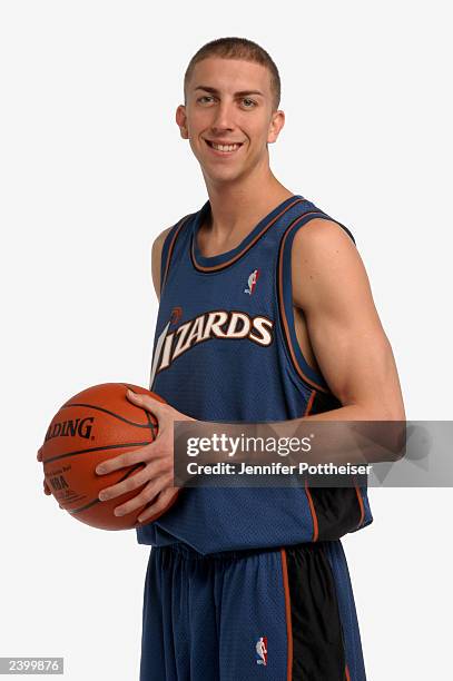 Steve Blake of the Washington Wizards poses during a NBA rookie photo shoot at the MSG training facility in Tarrytown, New York on August 7, 2003....