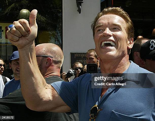 Arnold Schwarzenegger Glass Photos and Premium High Res Pictures
