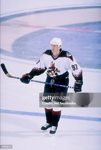 Jeremy Roenick of the Phoenix Coyotes in action during the Coyotes 3-2 loss to the Colorado Avalanche at the America West Arena in Phoenix, Arizona....