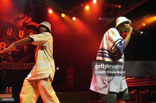 Sideshow Rapper Interview Mtv Vma Sideshow Photos and Premium High Res Pictures - Getty Images