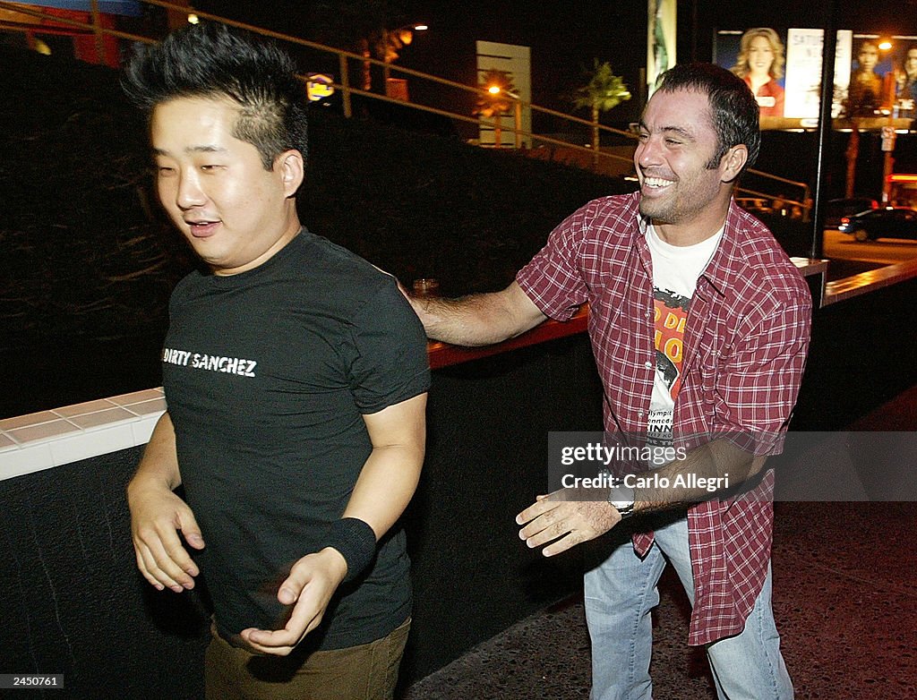 Comedians Bobby Lee of Mad TV and Joe Rogan of The Man Show goof... News  Photo - Getty Images