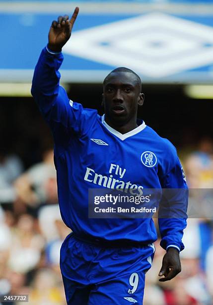 Jimmy Floyd Hasselbaink of Chelsea celebrates scoring his teams second equaliser from the penalty spot during the FA Barclaycard Premiership match...
