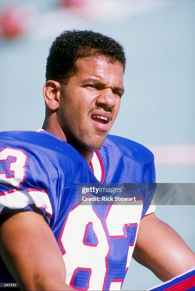 Andrew Reed Nfl Wide receiver Andre Reed of the Buffalo Bills looks on during a game ...
