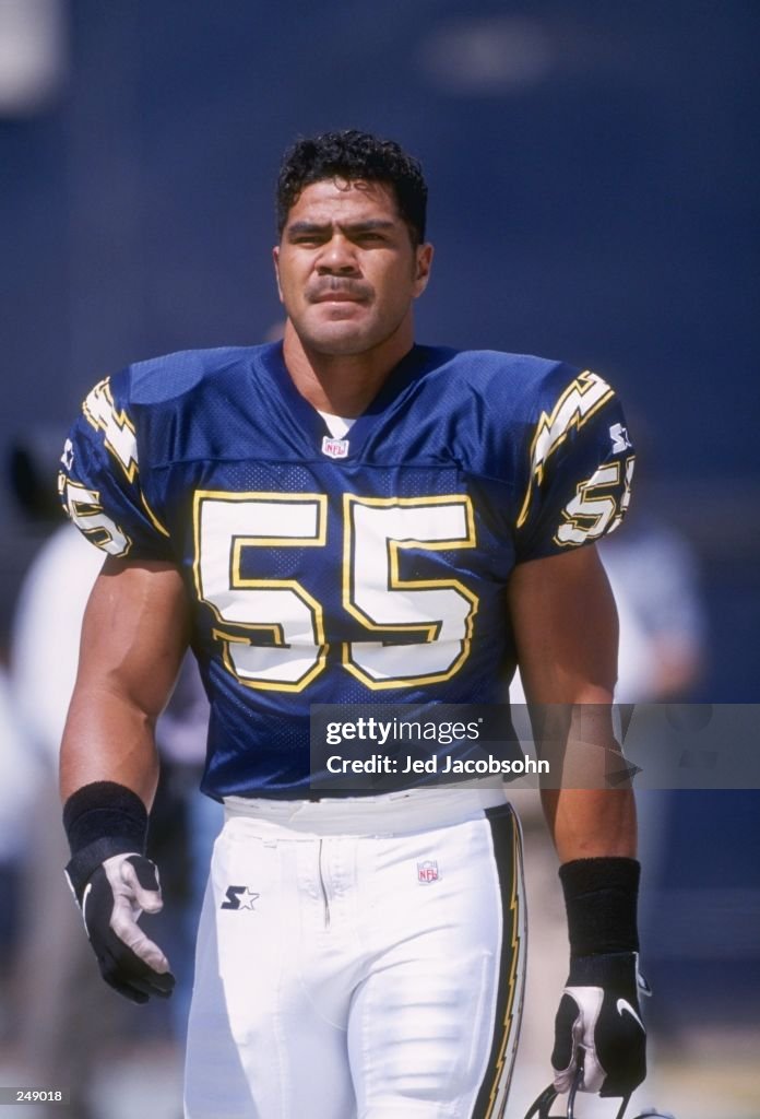 Jr. Seau Linebacker Junior Seau of the San Diego Chargers during the Chargers ...