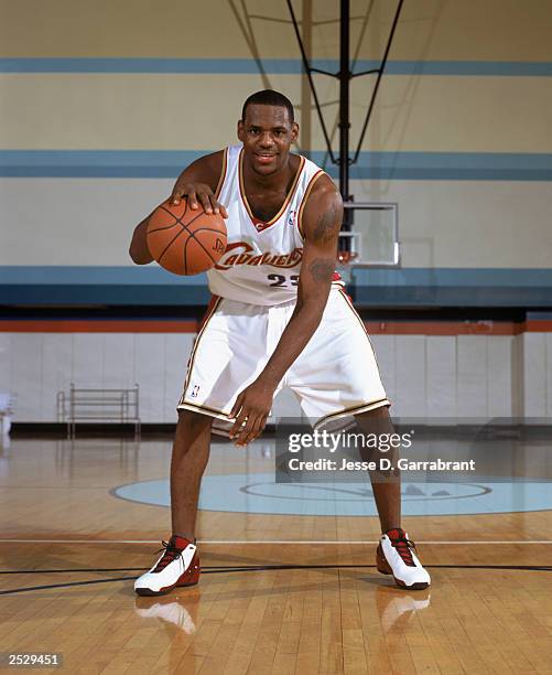 Cleveland Rookie Bron Lebron James Rookie Photos and Premium High Res Pictures - Getty Images