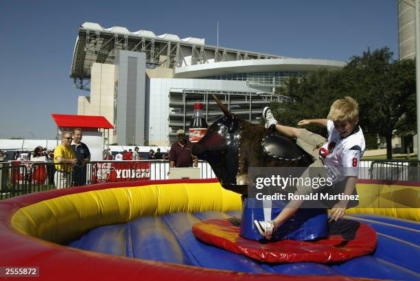 Tyler Rhodes Tyler Rhodes Photos and Premium High Res Pictures - Getty Images