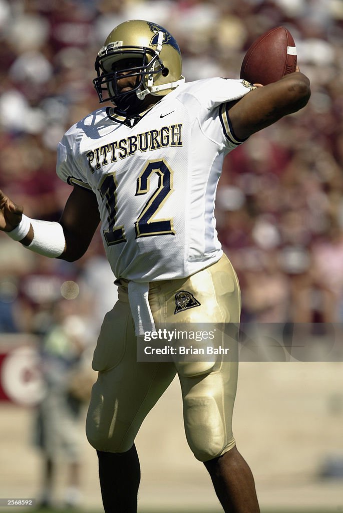 Quarterback Rod Rutherford of the University of Pittsburgh Panthers ...