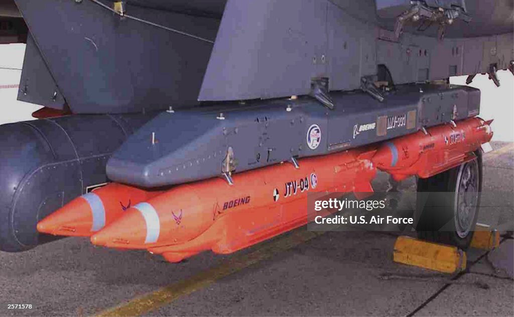F-15E Carries Small Diameter Bomb