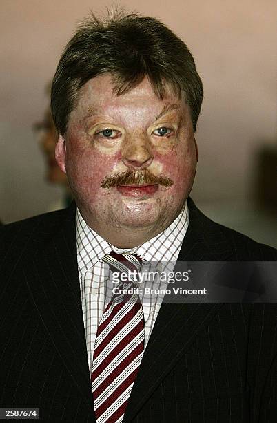 Falklands veteran Simon Weston arrives at the Pioneers to the life of the nation reception at Buckingham Palace October 13, 2003 in London, England.