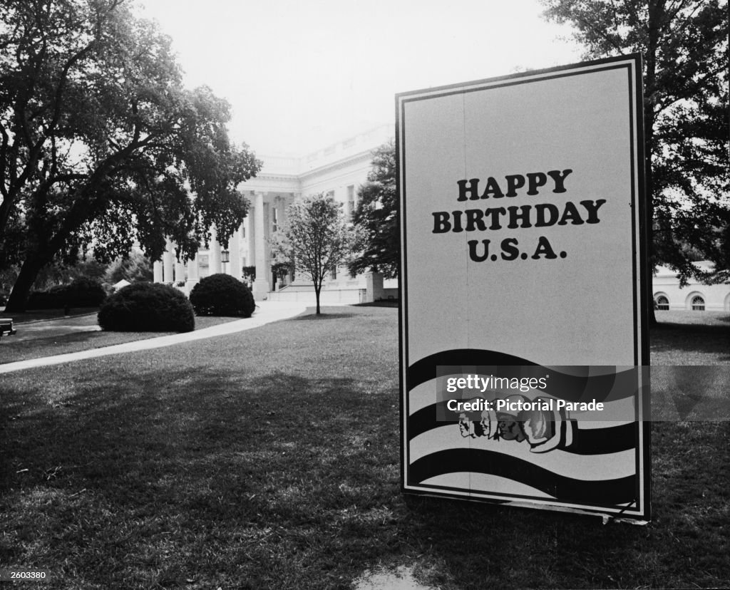 Bicentennial Birthday Card At White House 