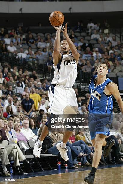 Dallas Mavericks Tariq Abdul Wahad Photos and Premium High Res Pictures